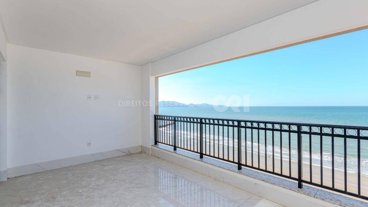 Apartamento com 4 suítes no Edifício Jardim Europa em Balneário Perequê, Porto Belo