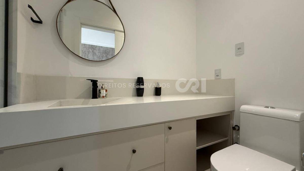 Apartamento 180m² com 4 Suítes no Edifício Noah na Meia Praia em Itapema