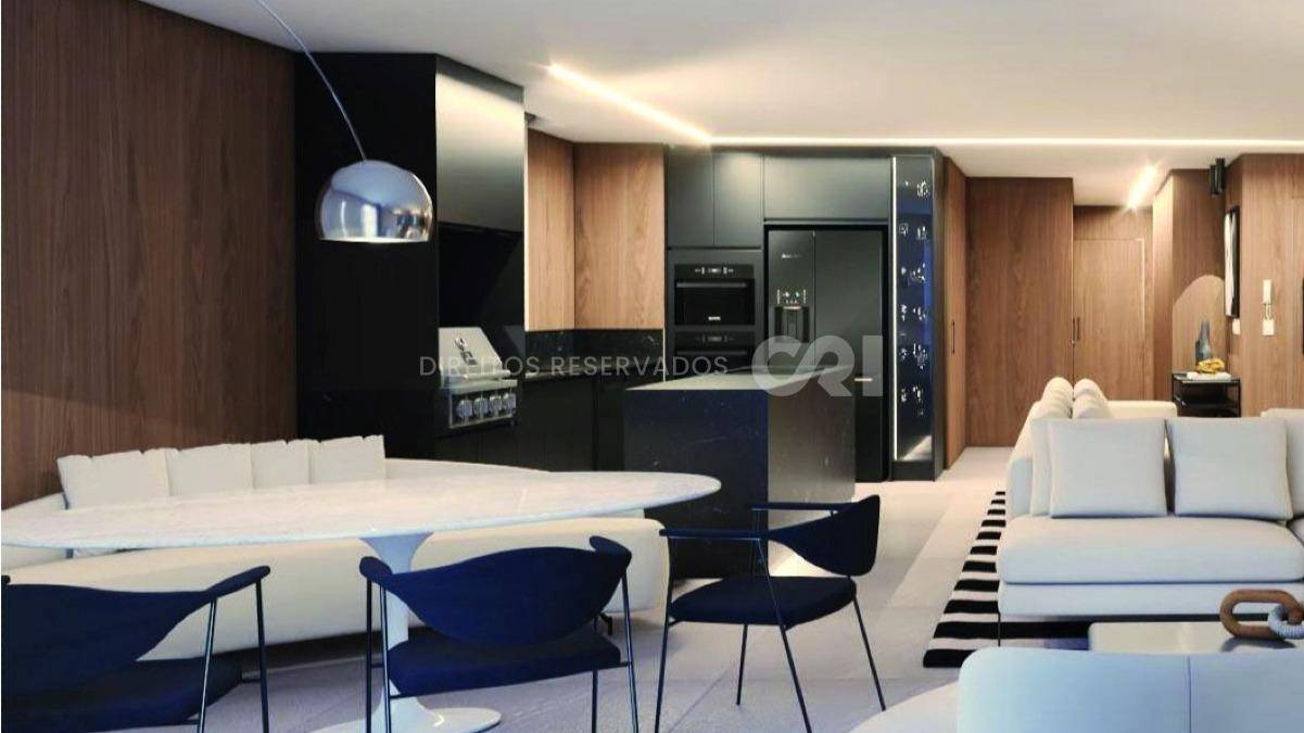 Apartamento Frente Mar no Edifício Baturité com 3 Suítes Mobiliado na Barra Sul em Balneário Camboriú