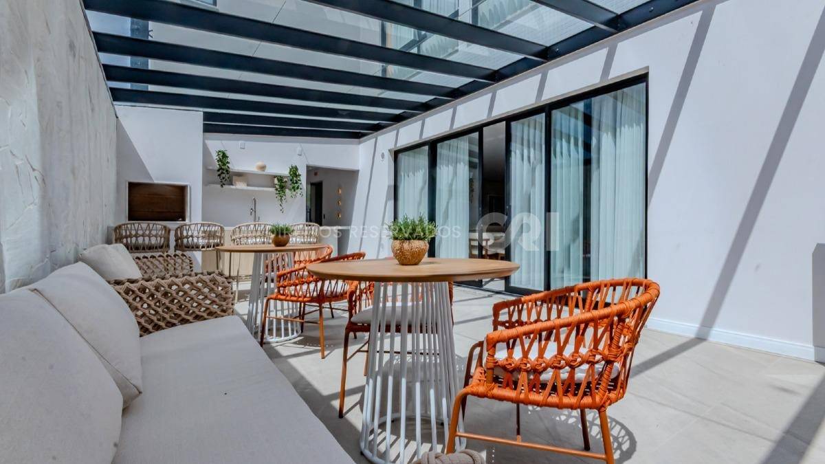 Apartamento duplex com 3 quartos no Edifício Brava Select na Praia Brava em Itajaí