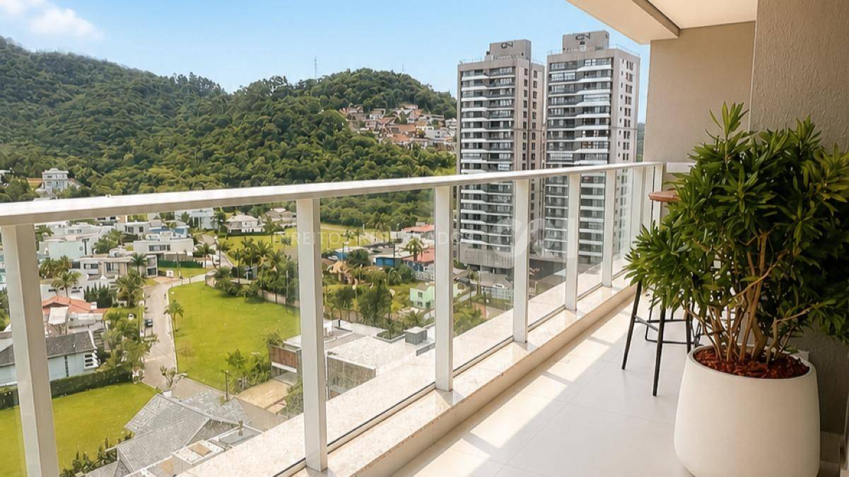 Apartamento decorado com 3 quartos no Salt na Praia Brava em Itajaí