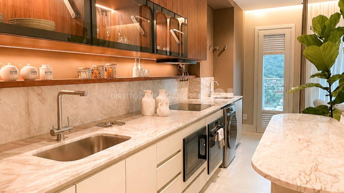 Apartamento decorado com 3 quartos no Salt na Praia Brava em Itajaí