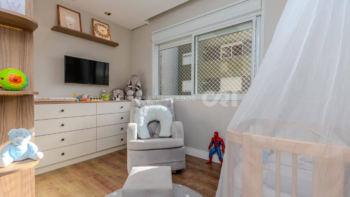 Apartamento mobiliado com 3 suítes no Edifício Amores da Brava na Praia Brava em Itajaí