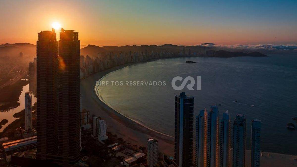 Apartamento Alto Padrão com 4 Suítes no Yachthouse by Pininfarina na Barra Sul em Balneário Camboriú