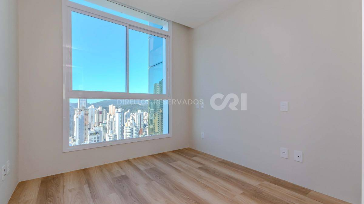 Apartamento com 4 quartos no Horizon Residence no Centro em Balneário Camboriú