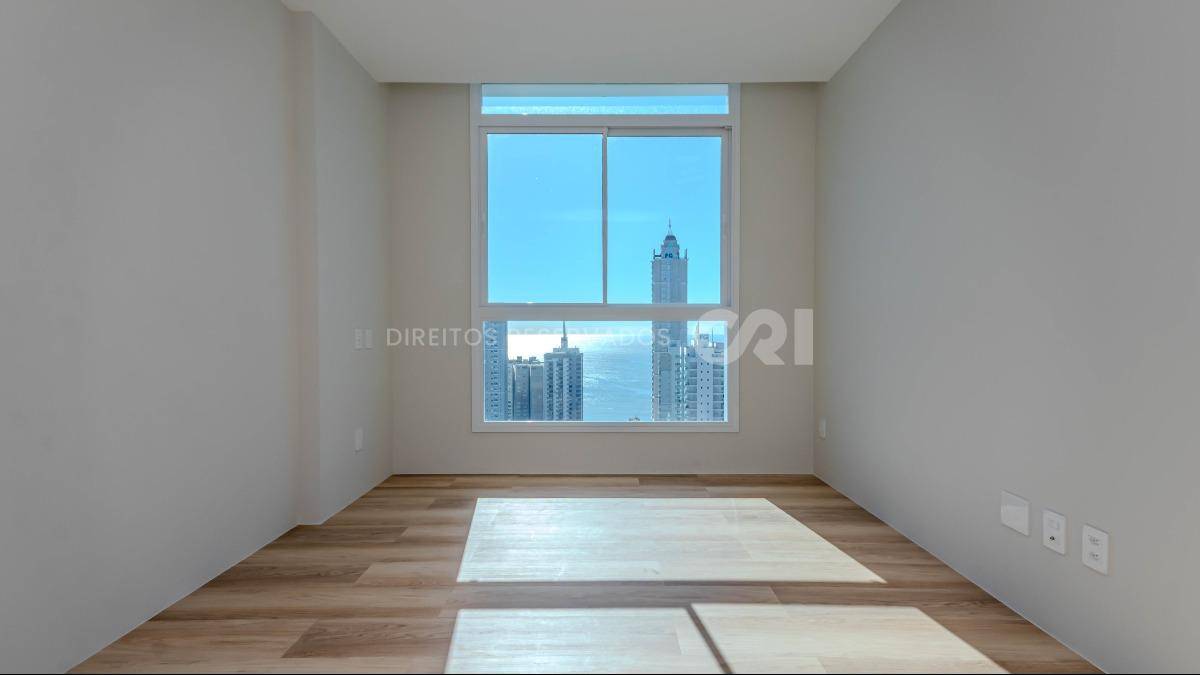Apartamento com 4 quartos no Horizon Residence no Centro em Balneário Camboriú