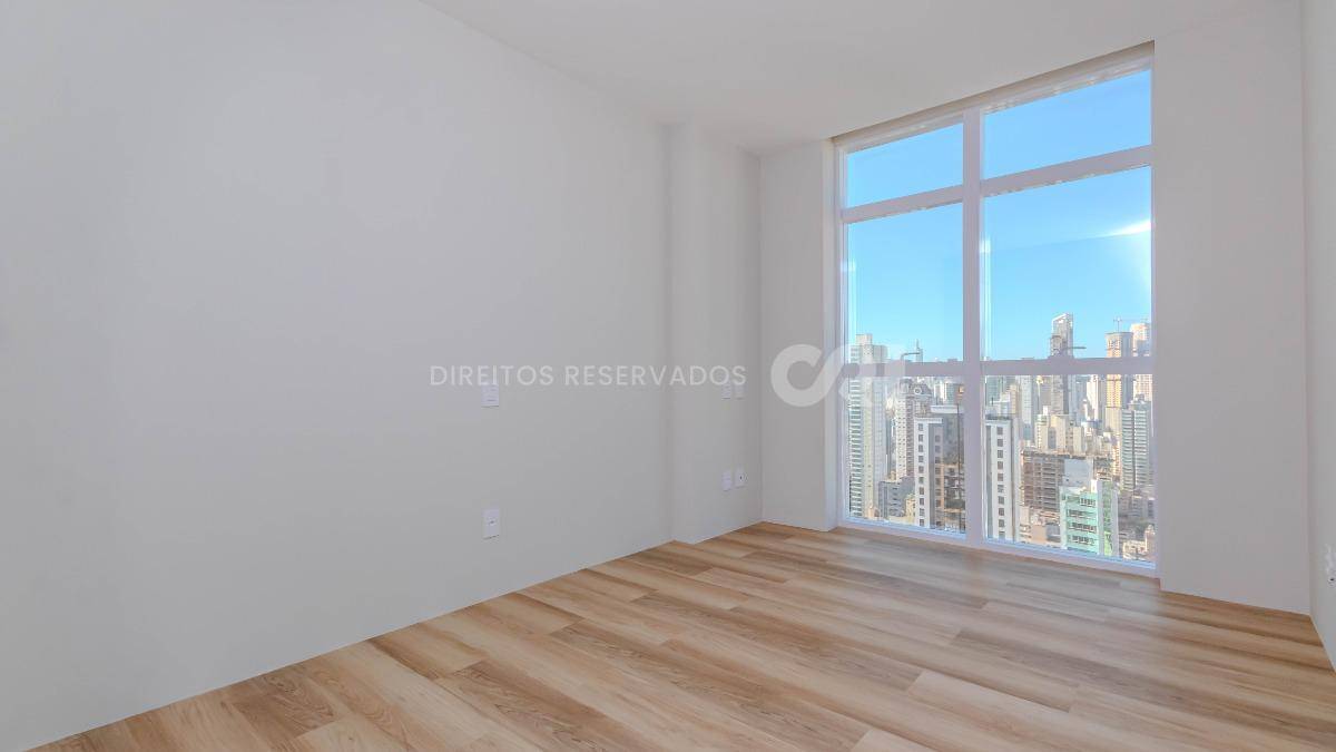 Apartamento com 4 quartos no Horizon Residence no Centro em Balneário Camboriú