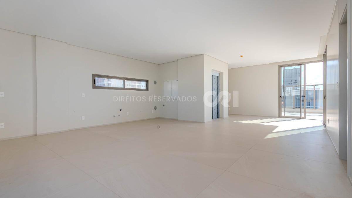 Cobertura duplex com 3 suítes no Edifício In Exclusive Home na Praia Brava em Itajaí