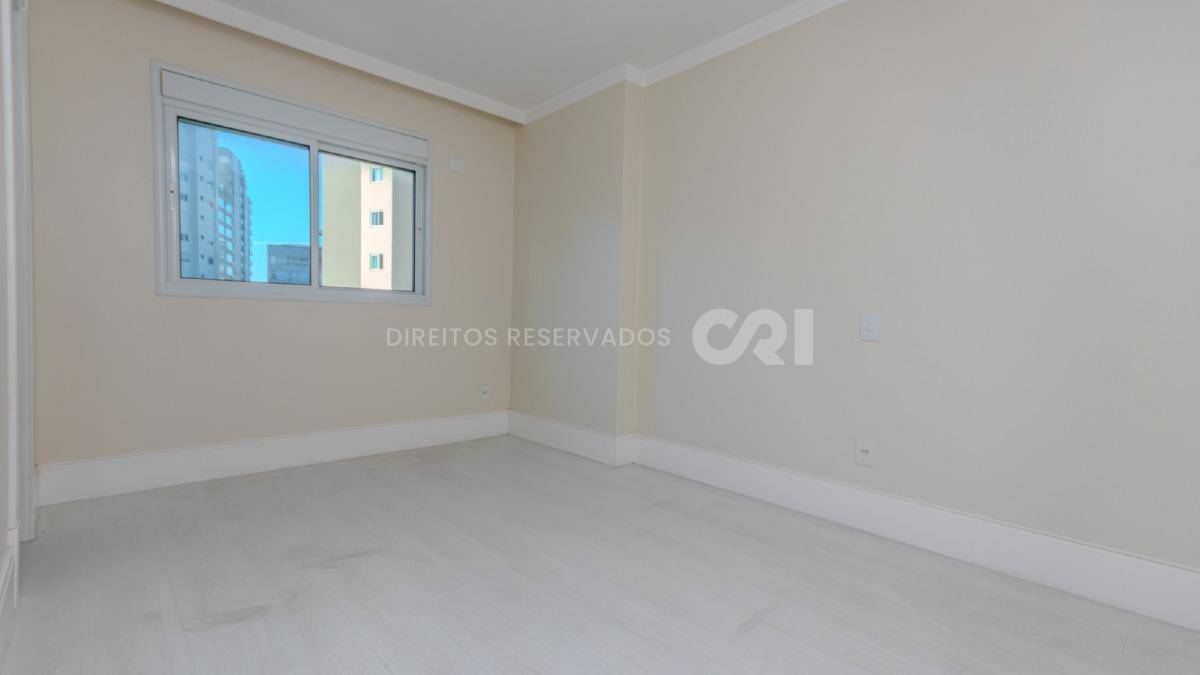 Apartamento no Edifício Le Majestic com 3 suítes no Centro em Balneário Camboriú