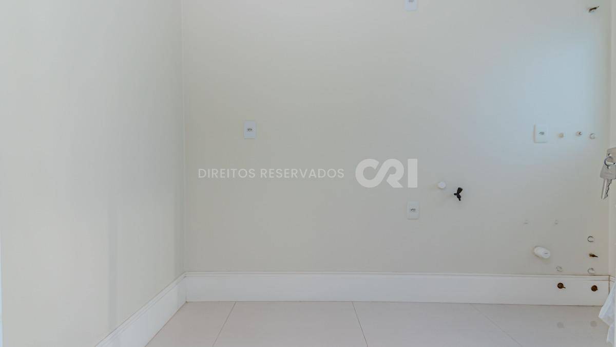 Apartamento duplex com 4 suítes no Edifício Le Majestic no Centro de Balneário Camboriú