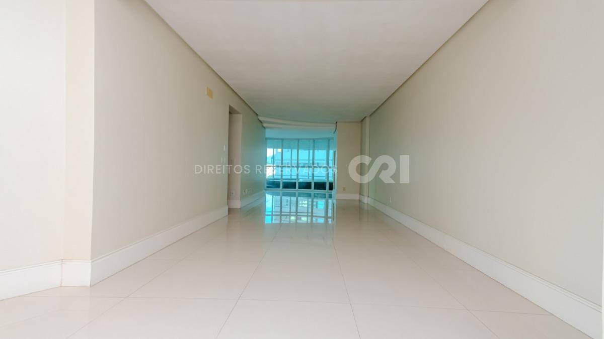 Apartamento com 3 suítes no Edifício Le Majestic no Centro, Balneário Camboriú