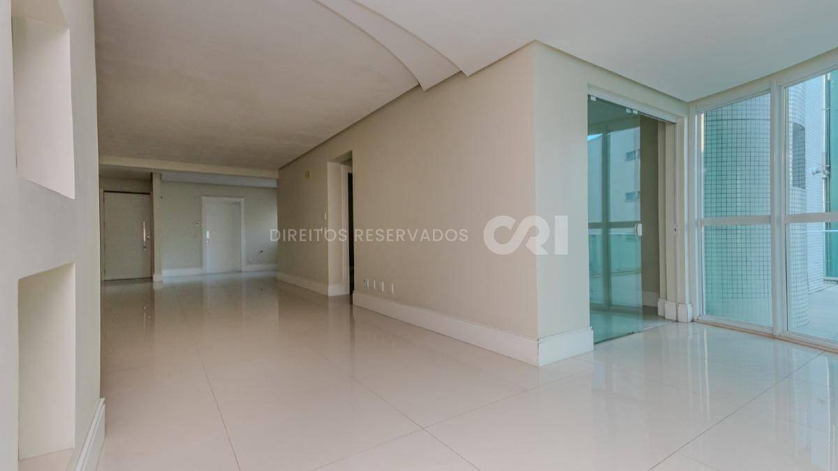 Apartamento com 3 suítes no Edifício Le Majestic no Centro, Balneário Camboriú