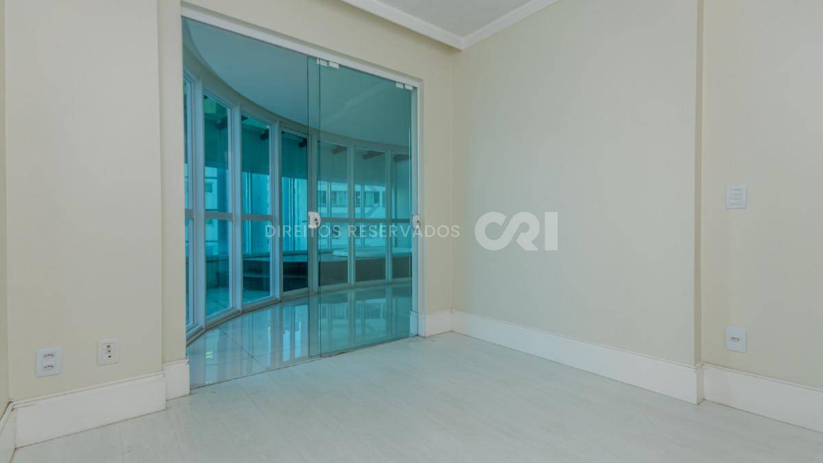 Apartamento com 3 suítes no Edifício Le Majestic no Centro, Balneário Camboriú