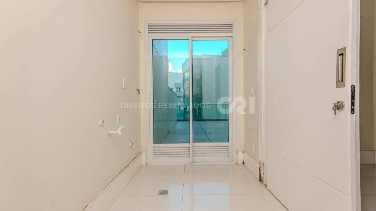 Apartamento com 3 suítes no Edifício Le Majestic no Centro, Balneário Camboriú