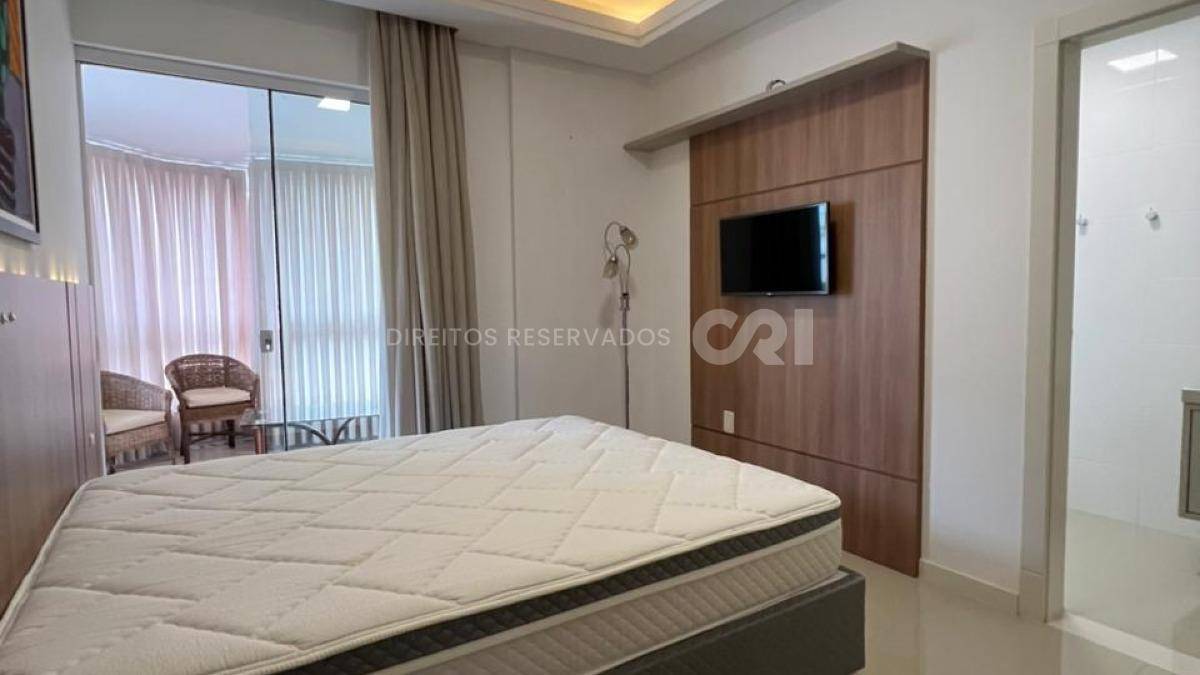 Apartamento com 3 suítes Edifício Las Vegas na Meia Praia em Itapema