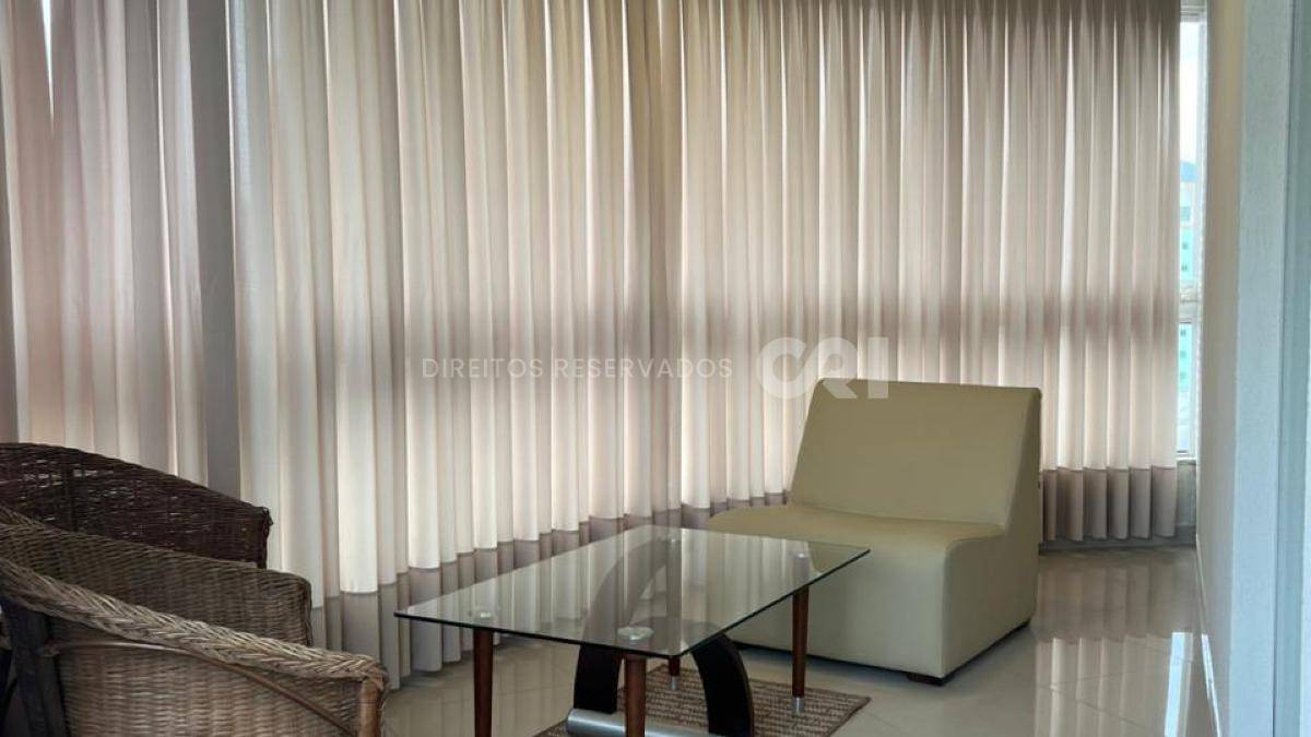 Apartamento com 3 suítes Edifício Las Vegas na Meia Praia em Itapema