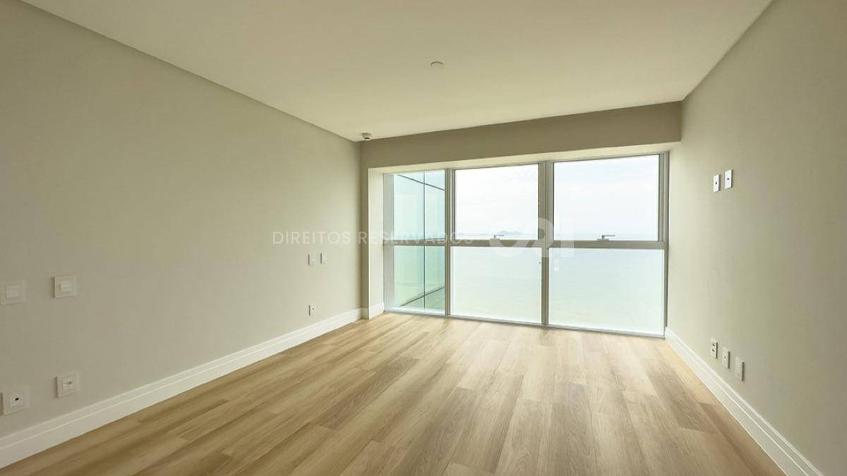 Apartamento com 4 suítes no edifício One Tower, na Barra Sul de Balneário Camboriú