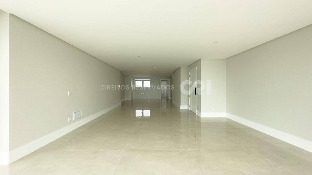 Apartamento com 4 suítes no edifício One Tower, na Barra Sul de Balneário Camboriú