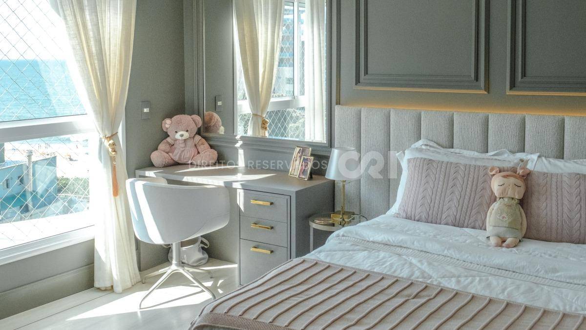 Apartamento mobiliado no Mirage Residence com 4 suítes na Praia Brava em Itajaí