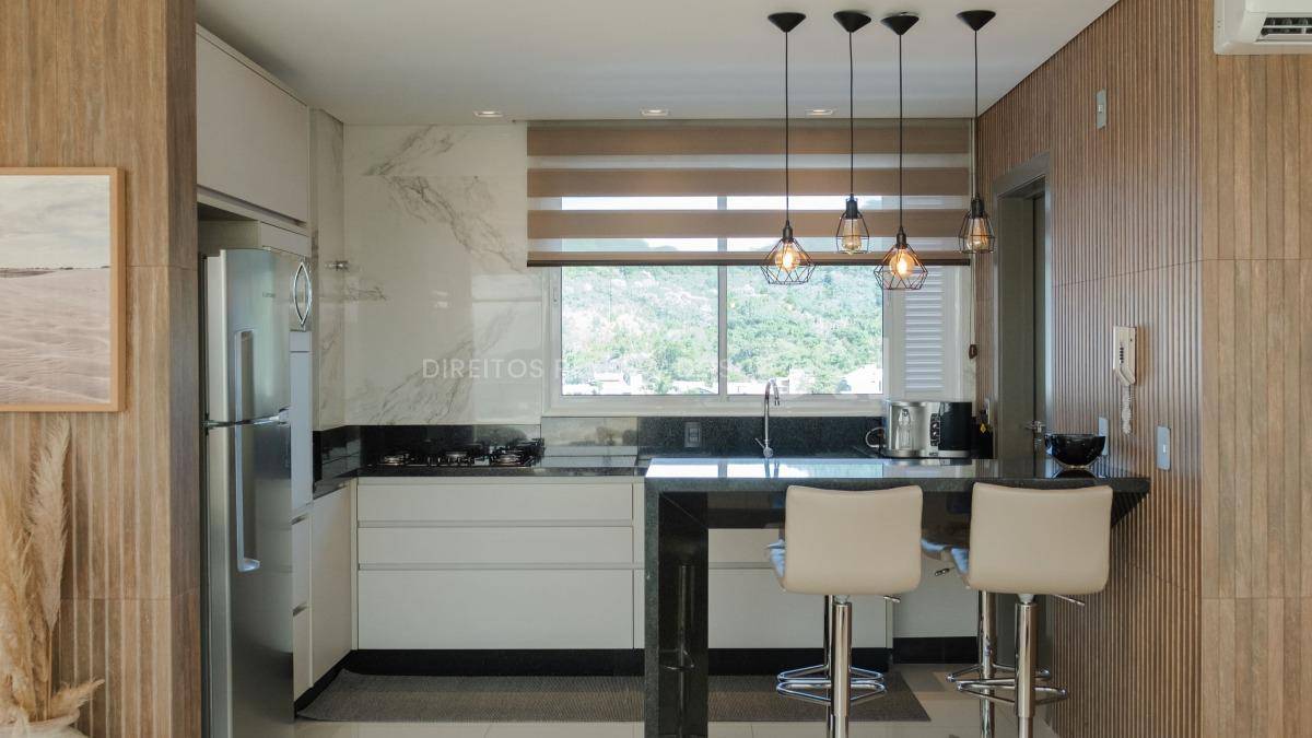 Apartamento mobiliado no Mirage Residence com 4 suítes na Praia Brava em Itajaí