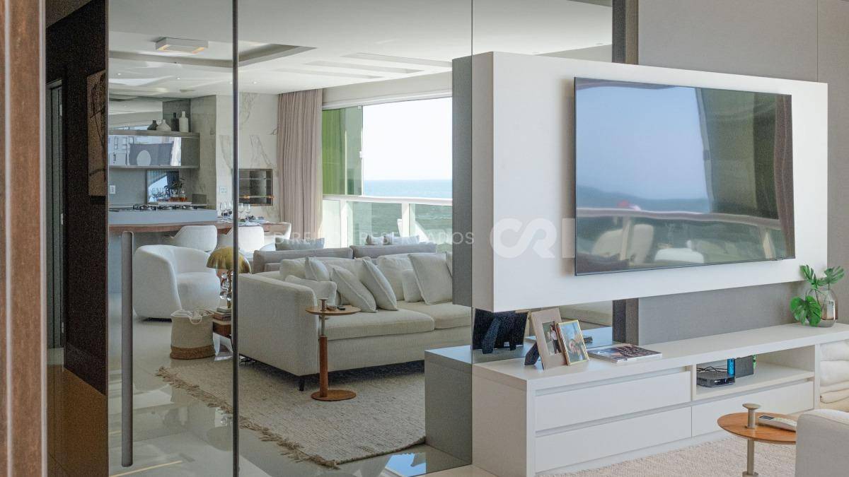 Apartamento mobiliado no Mirage Residence com 4 suítes na Praia Brava em Itajaí