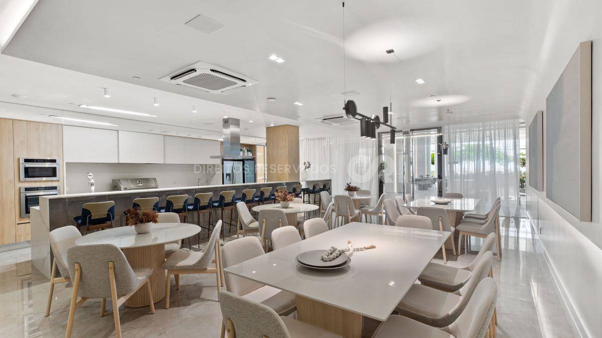 Apartamento com 4 Suítes no One Tower na Barra Sul, Balneário Camboriú