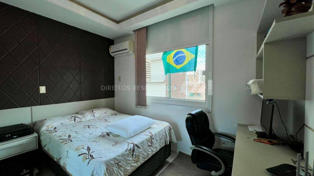 Apartamento com 3 suítes no Residencial Villa do Mar na Meia Praia em Itapema