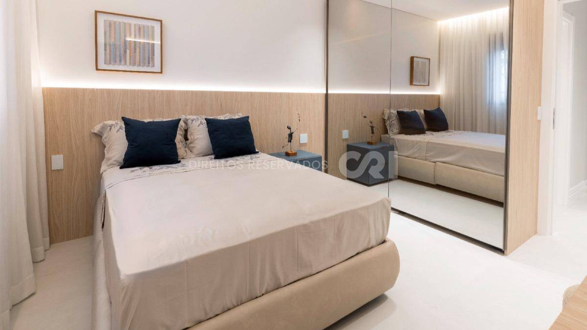 Apartamento com 3 suítes no Edifício Cosmopolitan na Meia Praia Itapema