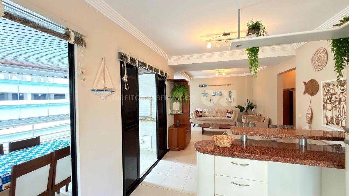 Apartamento com 2 Quartos no Edifício Orion no Centro de Balneário Camboriú