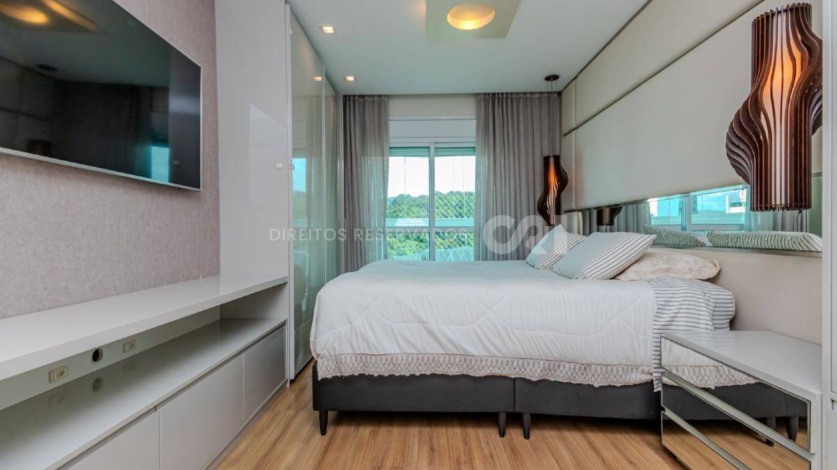 Apartamento com 3 quartos no Brava Beach Aroeira na Praia Brava em Itajaí