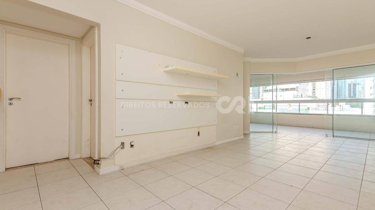 Apartamento com 3 quartos no Edificio Imperialle no Pioneiros em Balneario Camboriú