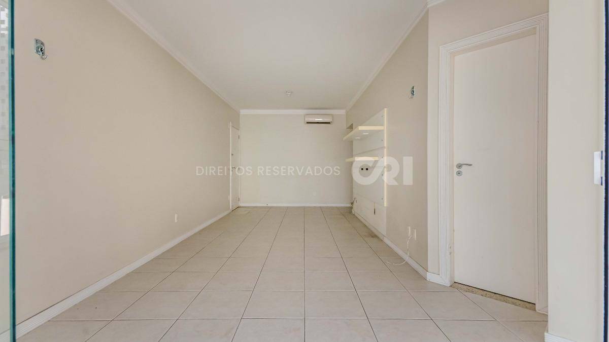 Apartamento com 3 quartos no Edificio Imperialle no Pioneiros em Balneario Camboriú