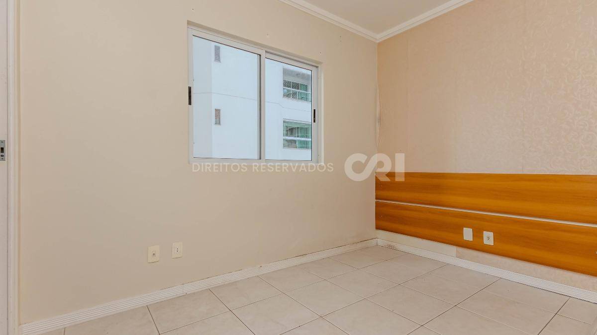 Apartamento com 3 quartos no Edificio Imperialle no Pioneiros em Balneario Camboriú