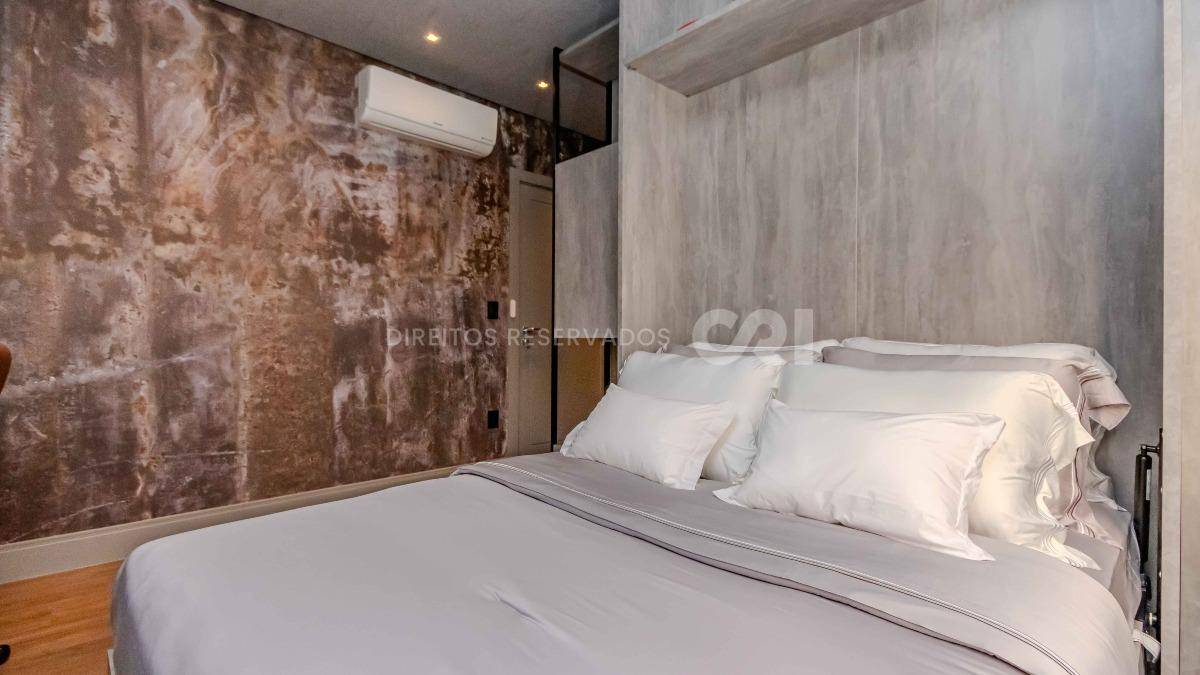 Apartamento com 4 suítes no Edifício Baturité na Barra Sul em Balneário Camboriú
