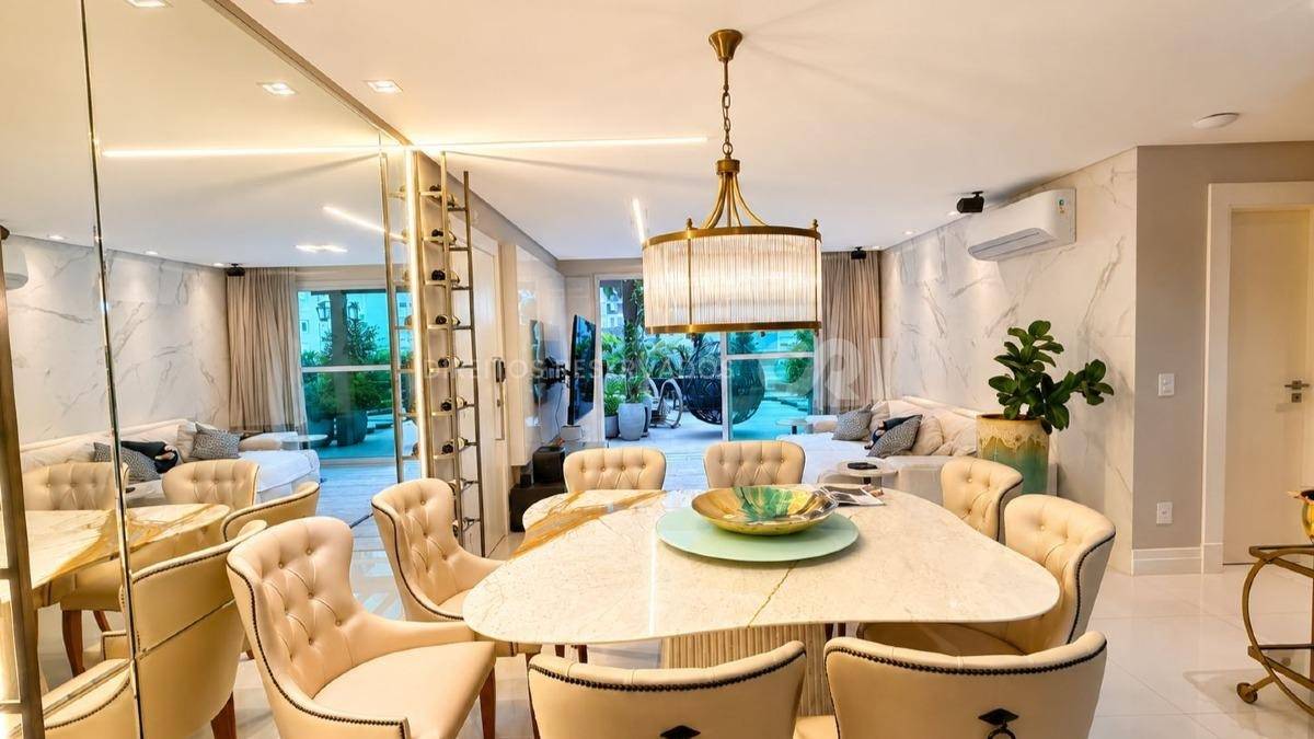 Apartamento Diferenciado com 3 Suítes no Phoenix Tower na Barra Sul de Balneário Camboriú