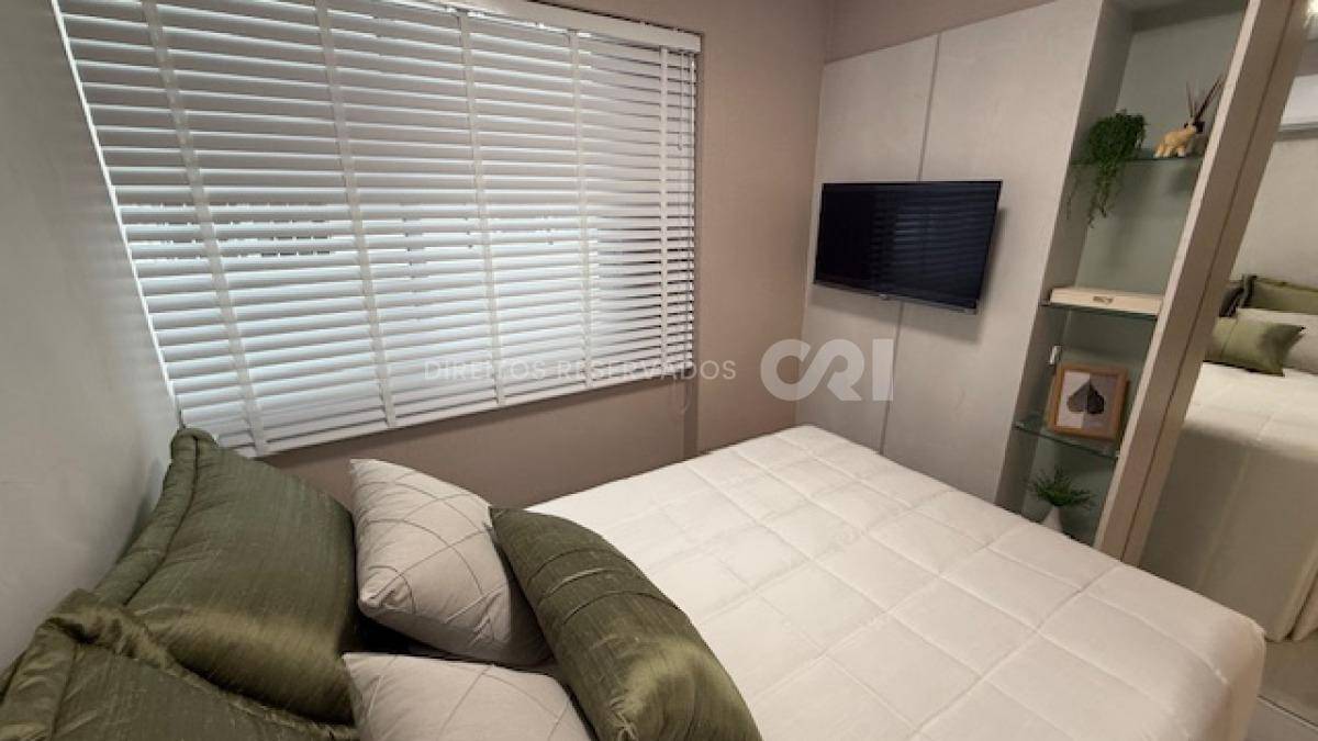 Apartamento com 2 quartos no Edifício Imperatriz no Centro de Balneário Camboriú