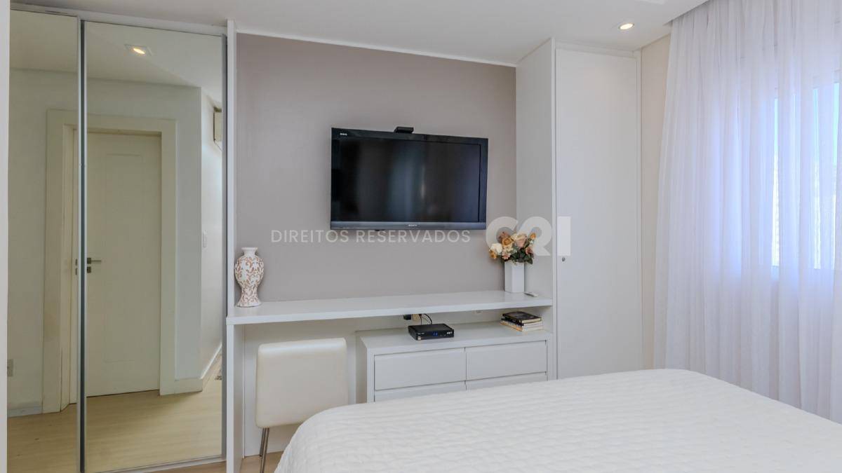 Apartamento com 4 Suítes no Lumiére Residence na Meia Praia em Itapema