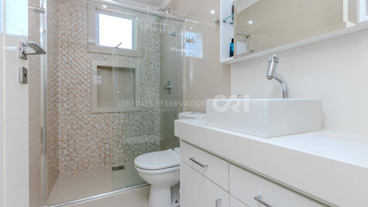 Apartamento com 4 Suítes no Lumiére Residence na Meia Praia em Itapema