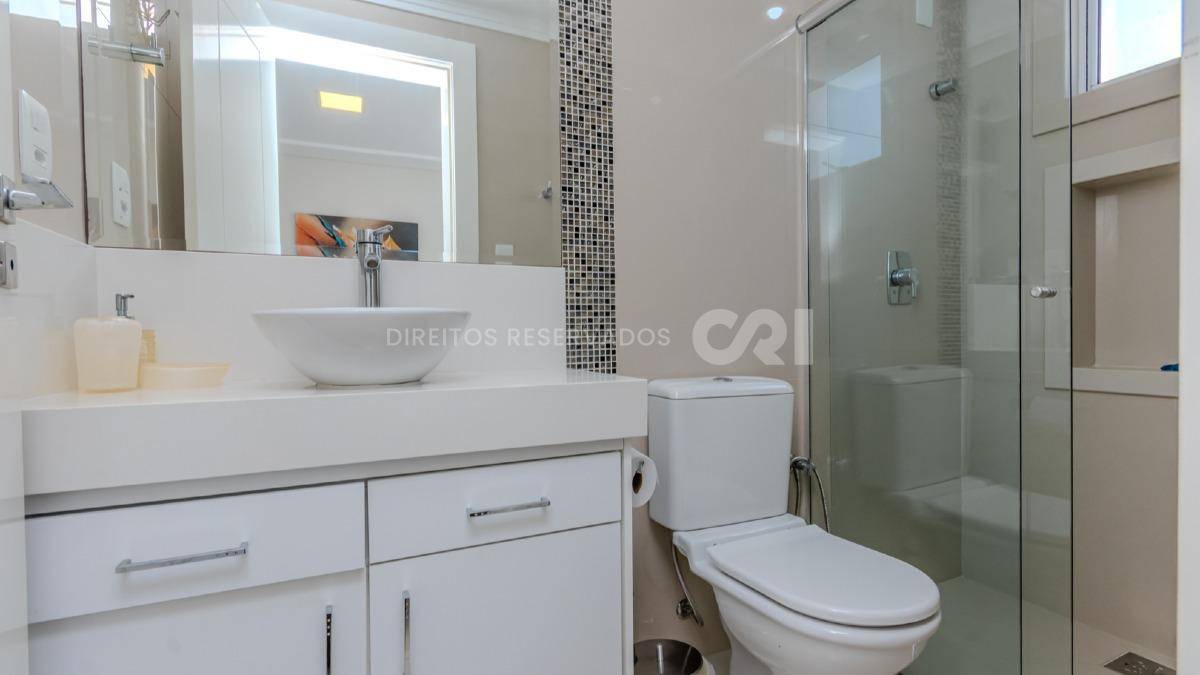 Apartamento com 4 Suítes no Lumiére Residence na Meia Praia em Itapema