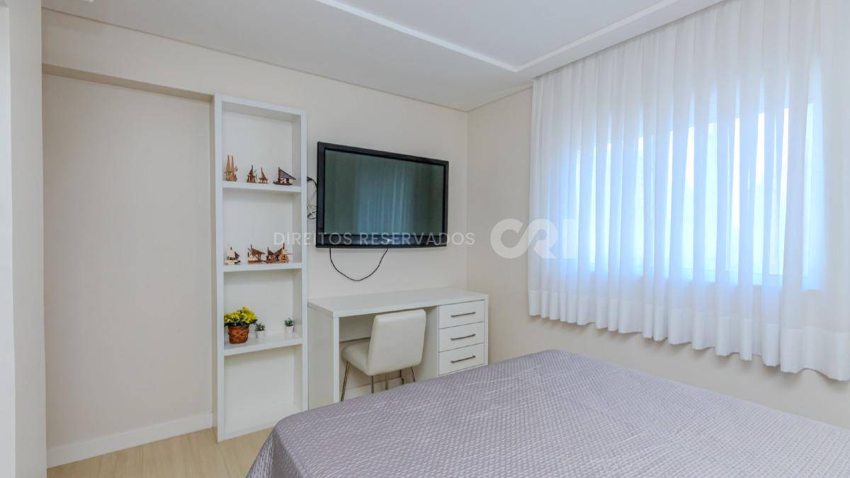 Apartamento com 4 Suítes no Lumiére Residence na Meia Praia em Itapema