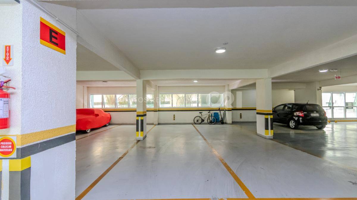 Apartamento com 4 Suítes no Lumiére Residence na Meia Praia em Itapema