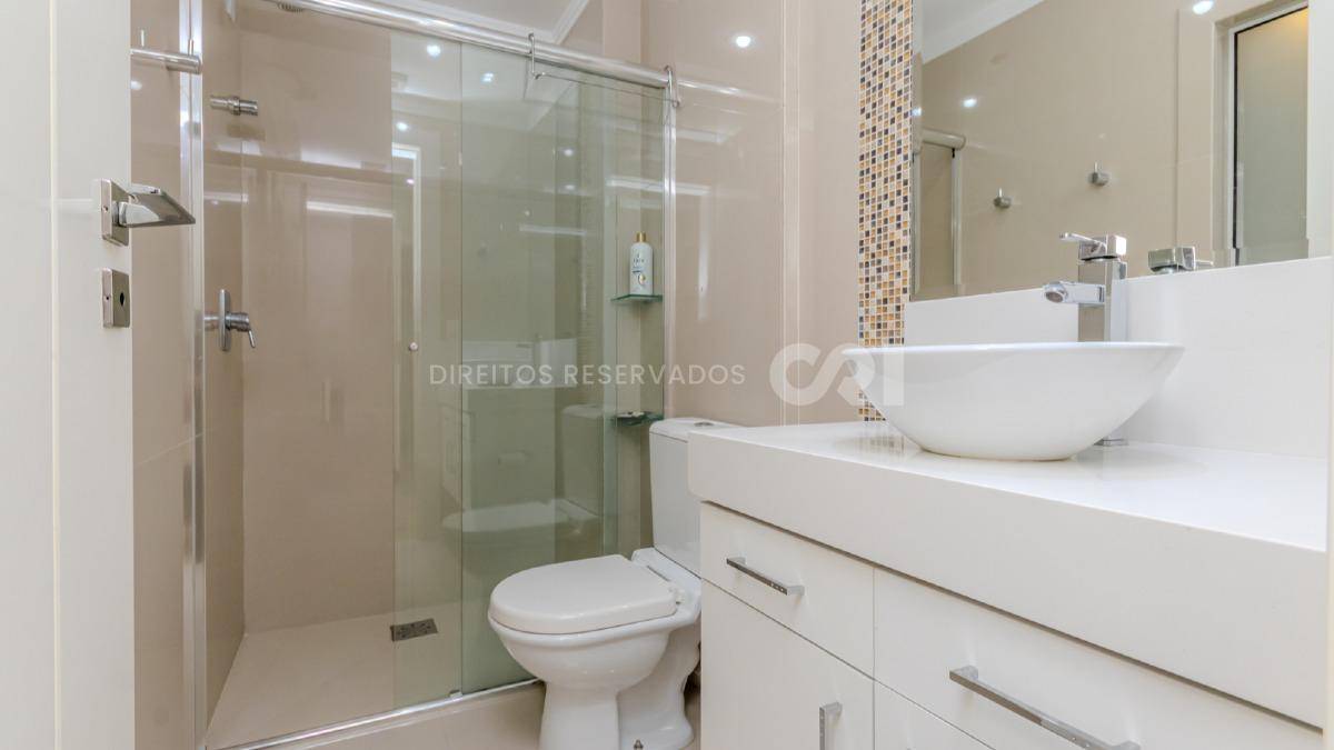 Apartamento com 4 Suítes no Lumiére Residence na Meia Praia em Itapema