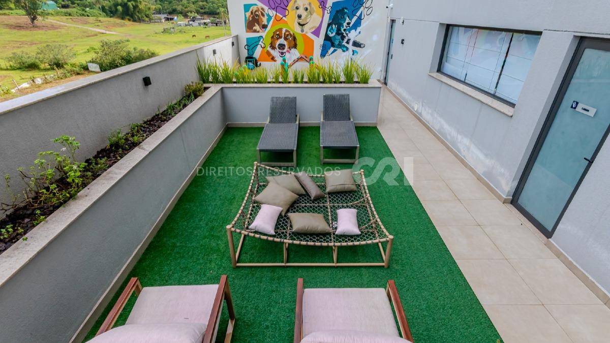 Apartamento com 3 suítes no Brava Garden na Praia Brava em Itajaí