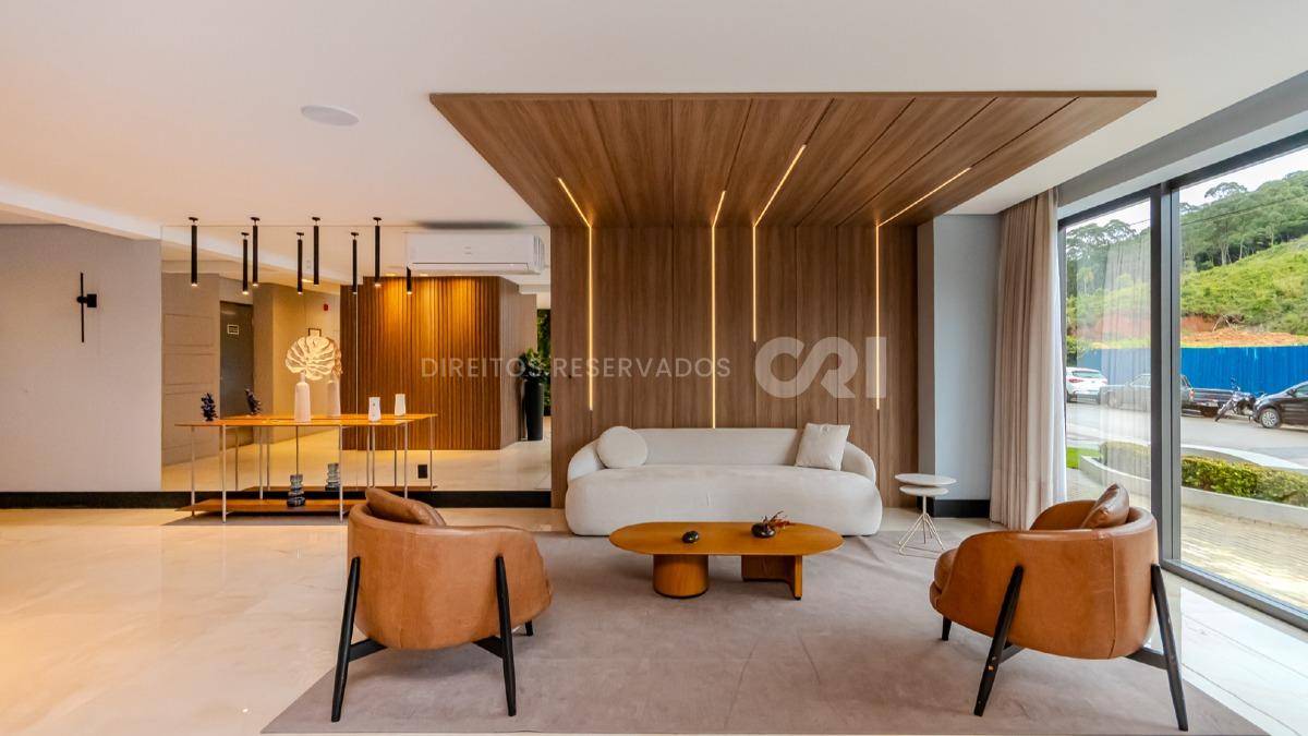 Apartamento com 3 suítes no Brava Garden na Praia Brava em Itajaí