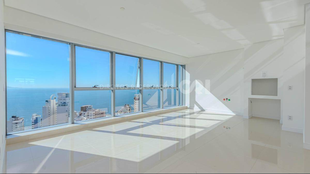 Apartamento com 4 Suítes no Vitra by Pininfarina no Centro de Balneário Camboriú