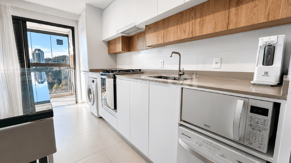 Apartamento com 2 Suítes mobiliado Brava Garden na Praia Brava em Itajaí