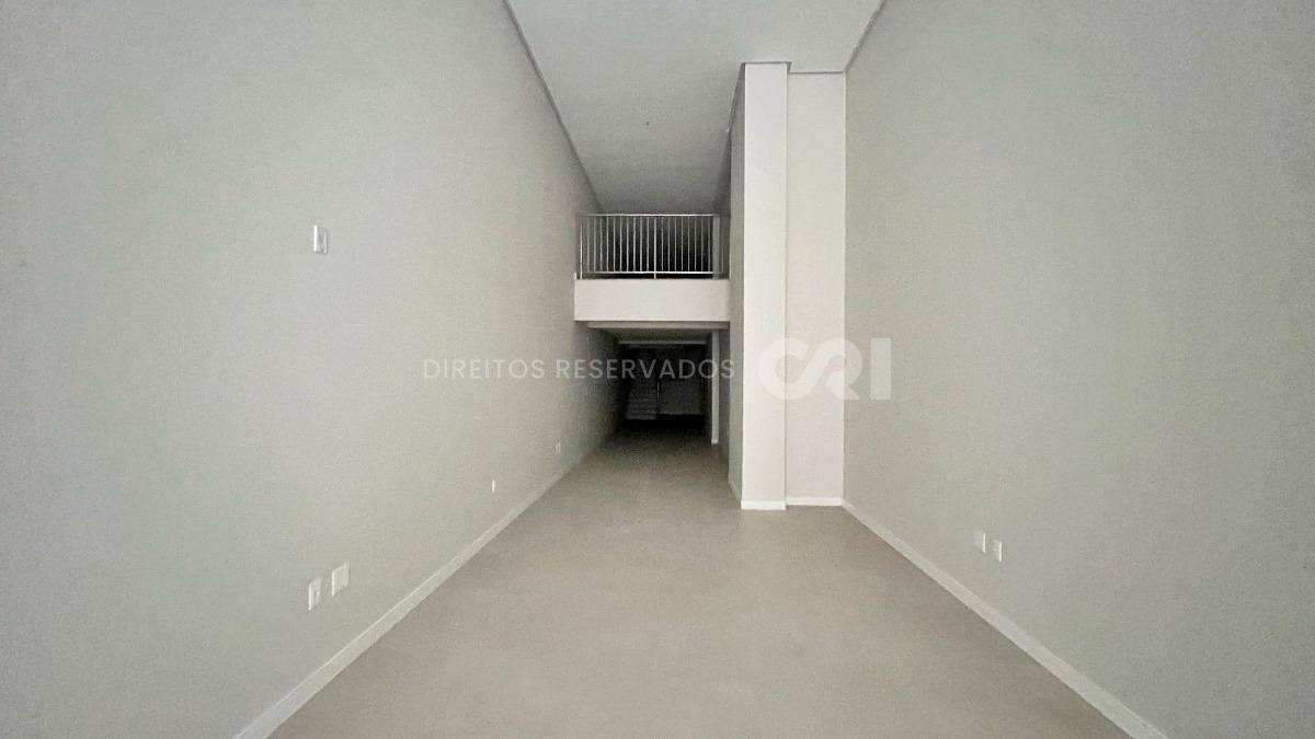 Sala comercial no edifício La Belle Tour no Centro em Balneário Camboriú