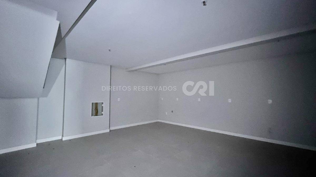 Sala comercial no edifício La Belle Tour no Centro em Balneário Camboriú