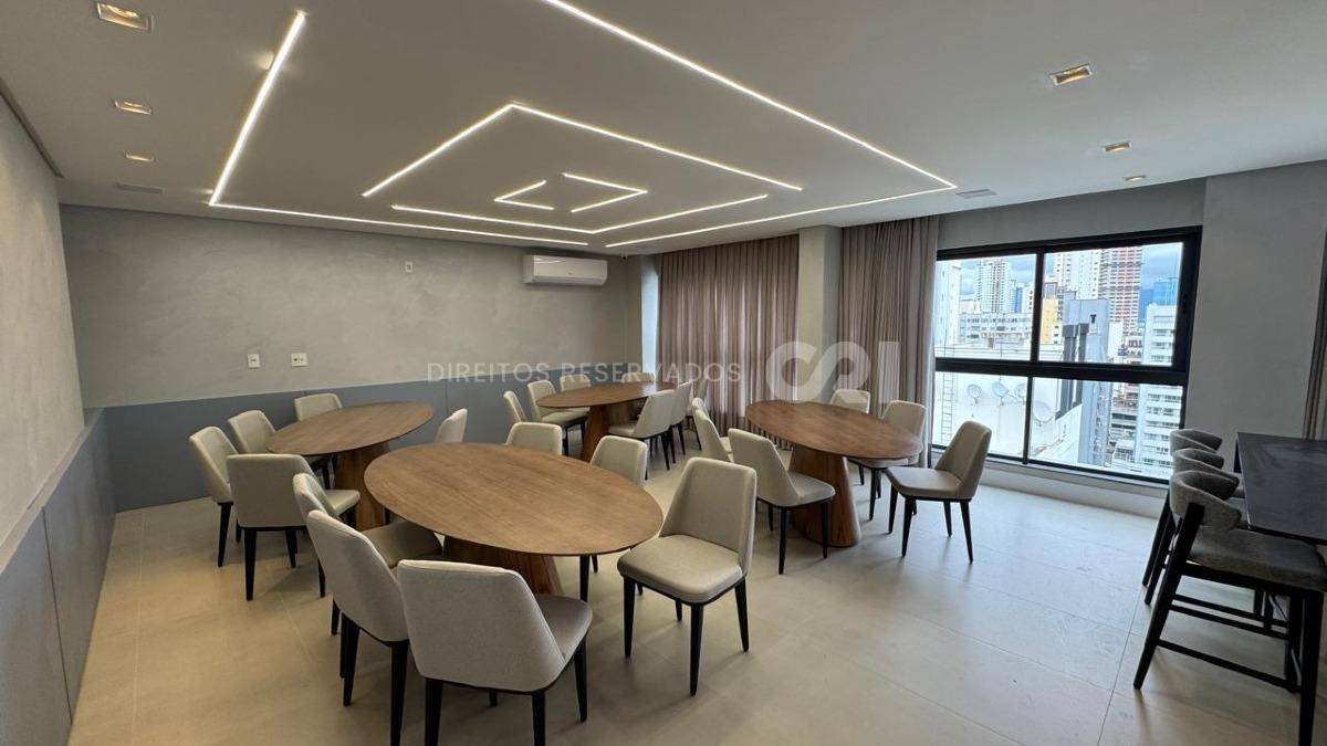 Apartamento Mobiliado com 3 Suítes no Edifício Tierra del Sol no Centro de Balneário Camboriú