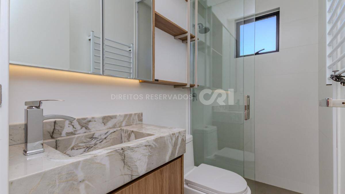 Cobertura Duplex Mobiliada no Edifício JK com 3 suítes na Praia Brava em Itajaí